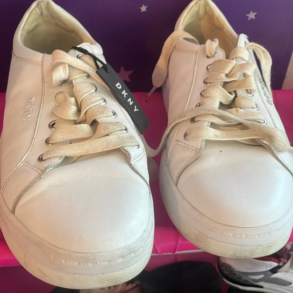 DKNY shoes - Picture 1 of 6